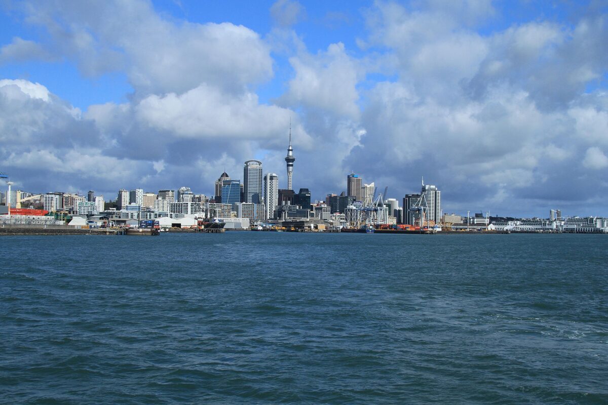 Software & AI Development Company in New Zealand — Hire Developers in Auckland, Wellington, Christchurch & Beyond