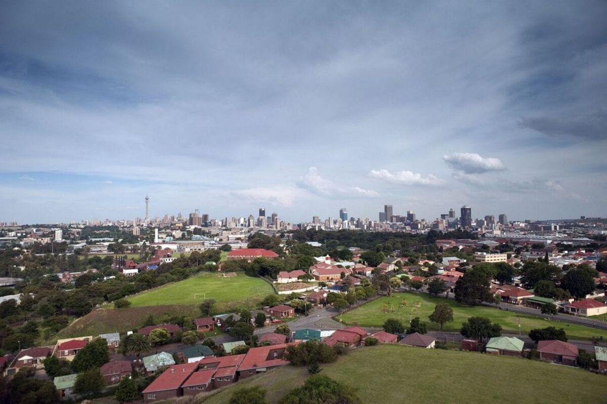Software & AI Development Company in South Africa — Hire Developers in Johannesburg, Cape Town, Durban & Beyond